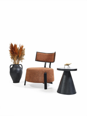 Luxuriöser Designerstuhl mit komfortabler Premium-Textilpolsterung