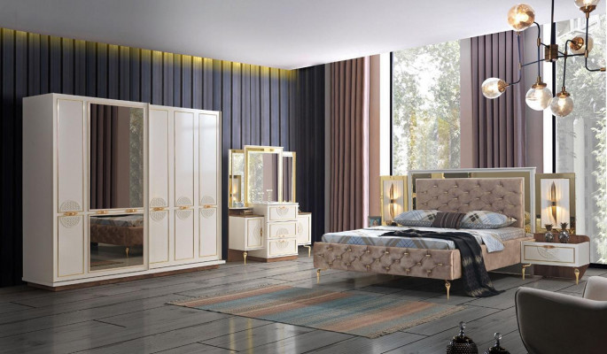 Elegantes Schlafzimmer-Set im luxuriösen Design mit prächtigen Mustern