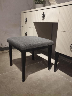 Komfortabel und Stilvoll Moderne Hocker für Schlafzimmer Textil Neu