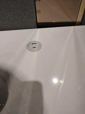 Luxus Schlafzimmer Set Bett + 2x Nachttische + Bank Design Möbel 4 tlg. Neu