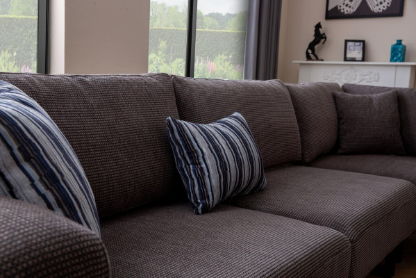 Designer Ecksofa L Form Polster Textil Modern Braun Luxus Wohnlandschaft