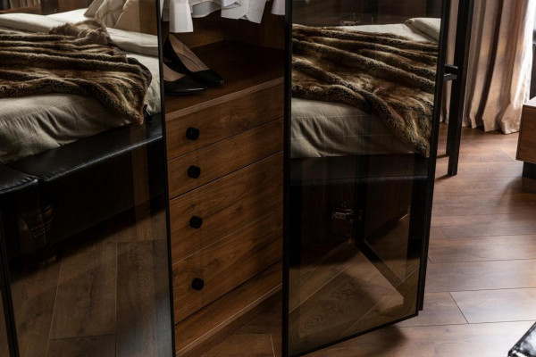 Glasschrank Kleiderschrank Braun Durchsichtig Getönte Glasfronten Schrank Möbel