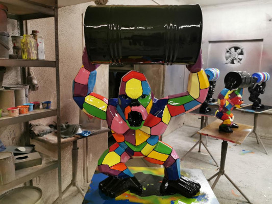 Designer Figur Statue Moderne Figuren Statuen Dekoration Deko Gorilla Garten Neu