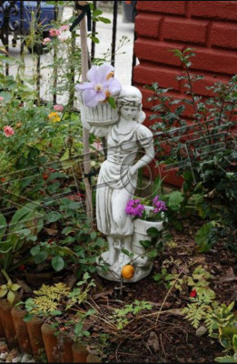 Blumenkübel Pflanz Natur Kübel Dekoration Figur Garten Vasen Blumentöpfe