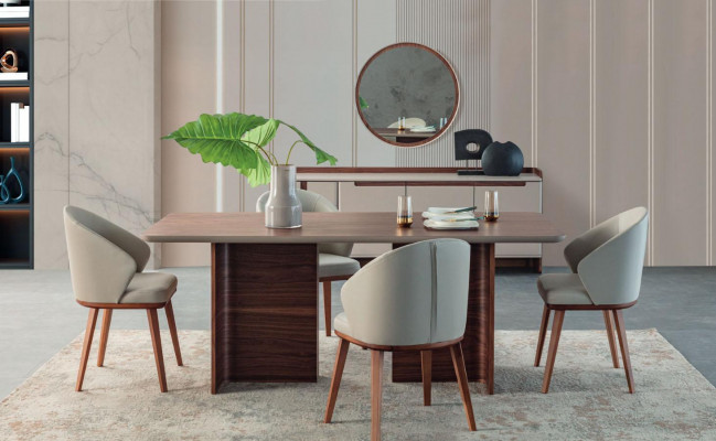 Exklusive Esszimmer Möbel Robuster Esstisch Designer Sideboard Stühle