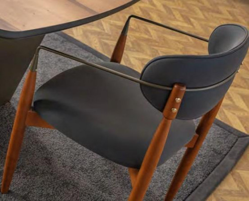 Exklusives Esszimmer Set Stilvoller Esstisch 4x Textil Stühle 5tlg Neu