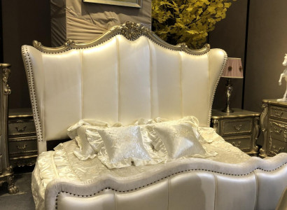 Klassisches Bett Barock Rokoko Chesterfield Stil Doppel Leder Hotel Antik Betten