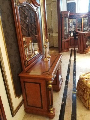 Luxus Klasse Barock Rokoko Schminktisch mit Spiegel Kommode Deko Konsolen