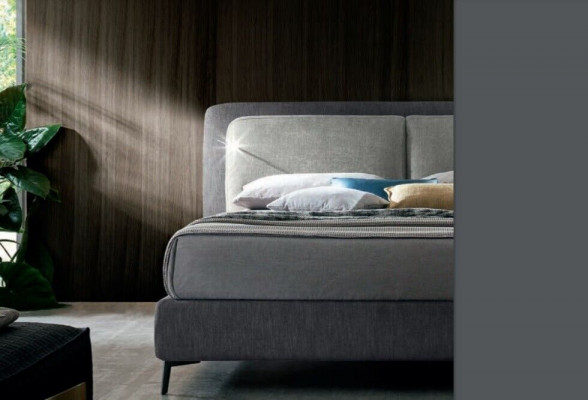 Doppel Hotel Betten Schlafzimmer Textil Bett Polster Design Luxus Holz Italien