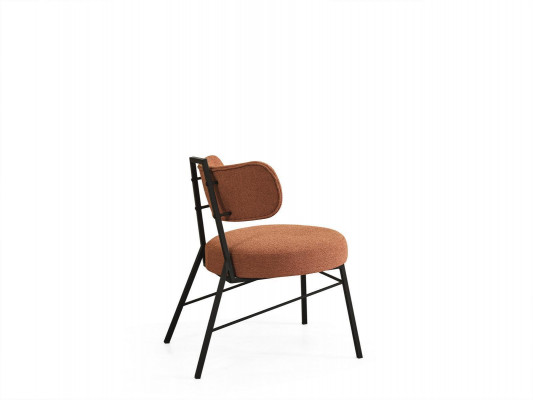 Moderner runder Sitzstuhl aus natürlichen Materialien in Textilpolsterung