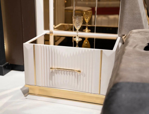 Schlafzimmer Set Bett 2xNachttische Kleiderschrank 7tlg Design Luxus neu