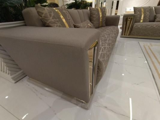 3+1 Sitzer Luxus Sofagarnitur Komplett Set Couch Sofa Modern Garnitur Wohnzimmer