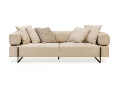 Beiger Dreisitzer Designer Stoffsofa Polstermöbel Luxuriöser 3-Sitzer