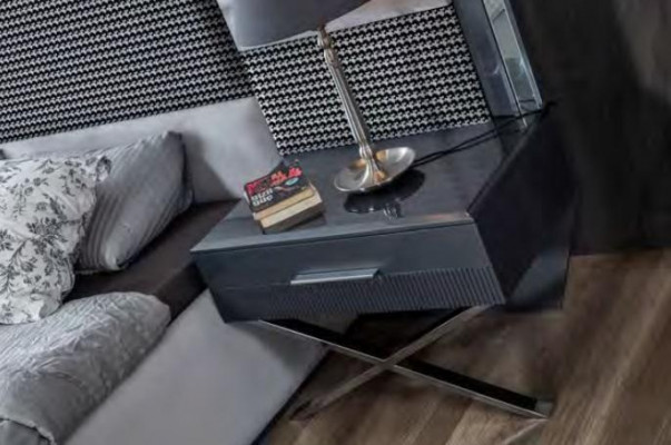 Graue Schlafzimmer Möbel Edelstahlbett Designer Holz Nachttische 3tlg