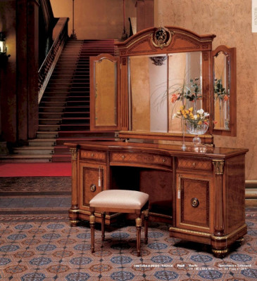 Eleganter Schminktisch mit Spiegel – Luxuriöses Frisiertisch-Set Schlafzimmer