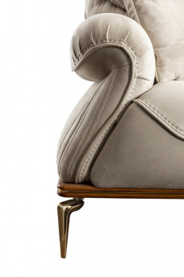 3-Sitzer Sofa Möbel Wohnzimmer in Komfort und Stil in einem Ensemble