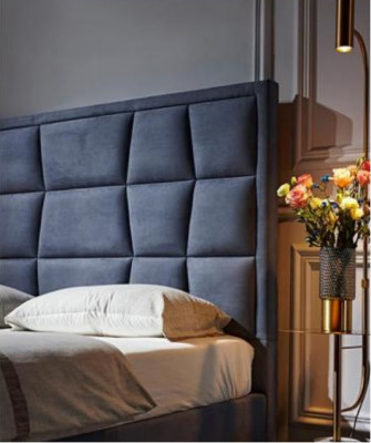 Komplettes Schlafzimmer Set Bett 2x Nachttisch 3 tlg. Sets Betten Designer Luxus