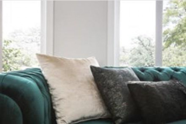 Klassische Chesterfield Dreisitzer Möbel Sofa Luxus Couchen Grün 3 Sitz Sofas