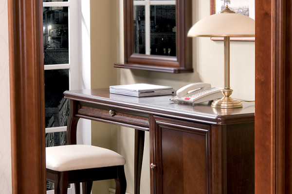 Klassischer Bürotisch Tisch Sekretär Holztisch Klassisch Antik Style Office Neu