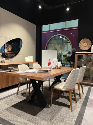 Luxus Esszimmerstuhl Design Stühle Holz Holzstuhl Möbel Stil Modern