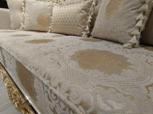 Sofagarnitur 3+1 Sitzer Sofa Set Komplett Textil Holz Wohnzimmer Luxus Sofa Neu