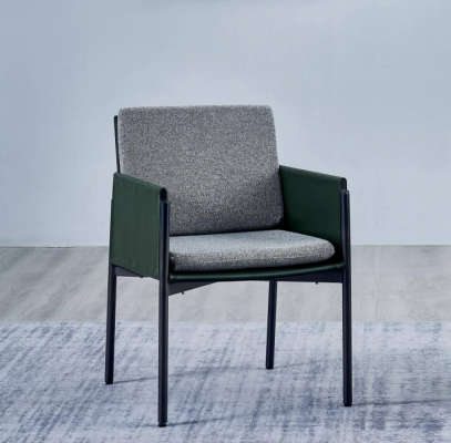 Grauer Armlehnenstuhl Stilvoller Einsitzer Luxus Polstersessel Modern