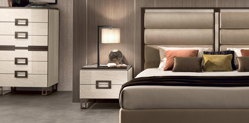 Bett 2x Nachttisch 3 tlg. Schlafzimmer Set Design Modern Luxus Betten Möbel Neu