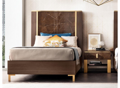 Bett Nachttisch Schlafzimmer Polsterbett Klassisch Designer Möbel arredoclassic