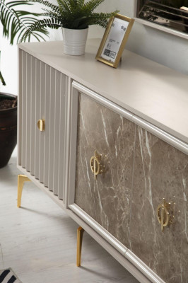 Luxus Esstisch Esszimmer Tisch für 4 Personen Stühle SIdeboard Modern