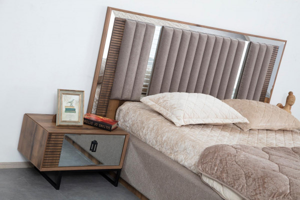 Nachttische Nachttisch Schlafzimmer Konsolen Beistell Holz Braun Luxus Möbel