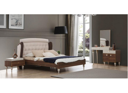 Komplette Schlafzimmereinrichtung mit Bett Nachttischen und Frisiertisch