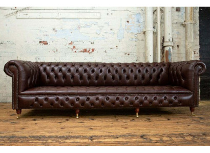 Braunes Chesterfield 4 Sitzers Klassische Luxus Barock Rokoko Sofa