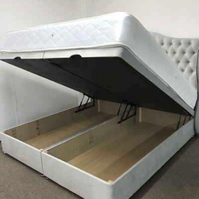 Chesterfield Bett Design Schlafzimmer Englisches Betten 180x200cm Textil Polster