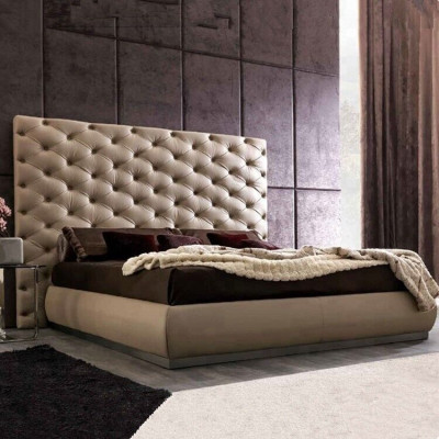 Beiges Wandpaneel Chesterfield Luxus Bett Designer Doppelbetten