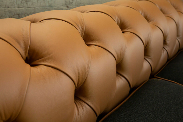 Braune Chesterfield Couch 4 Sitzer Sofa Couchen Samt Leder Design