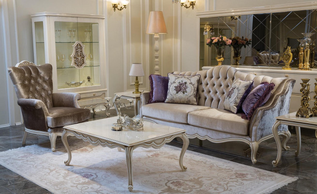 Dreisitzer Luxus 3 Sitzer Couch Polster Klassisch Sitz Sofas Zimmer Möbel