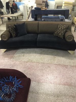 Dreisitzer Sofa 3 Sitzer Luxus Sofas Wohnzimmer Couch Stoff Couchen 260cm Möbel