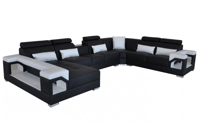 Ecksofa mit ergonomischer Rückenlehne und funktionalen Armlehnen